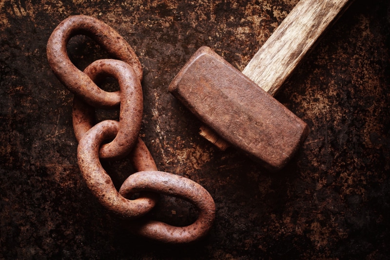 chains, dirt, old, run-down, brown, rust, close-up, metal, iron - metal, weathered, solid, iron, textured, strength, still life, 1080P, no people, damaged