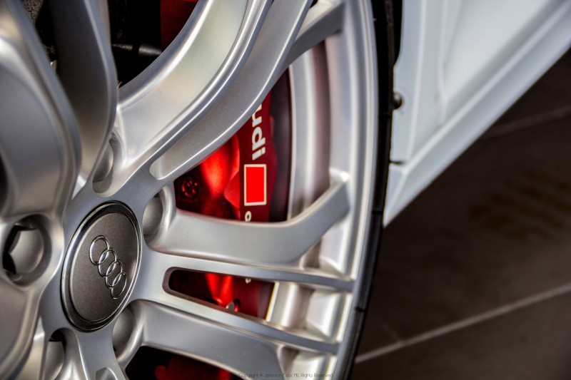 reflection, shiny, abstract, car, modern, land vehicle, silver - metal, sports car, at the edge of, luxury, metal, chrome, steel, alloy, silver colored
