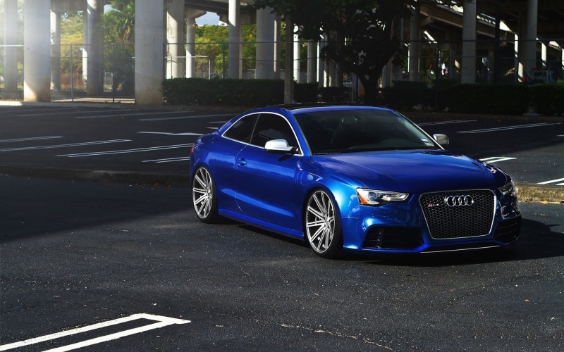 outdoors, Audi, mode of transportation, day, built structure, city, car, Audi RS5, blue cars, vehicle, motor vehicle, vintage car, symbol, coupe, land vehicle