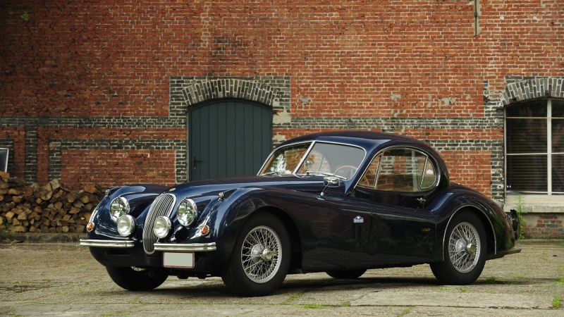 outside, house, Jaguar XK120, classic, XK100, retro, sports car, coupe, Jaguar, 4K, concrete, 1950, brown, classic cars, black