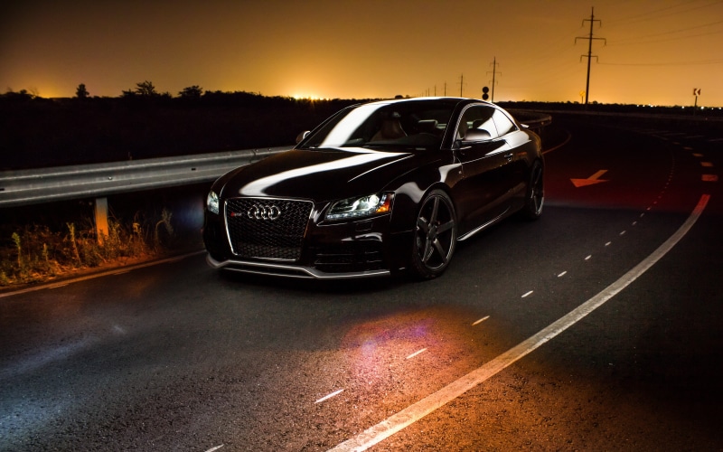 symbol, sunset, night, city, the way forward, motion, sky, cab, Audi, road, mode of transportation, sign, pickup, motor vehicle, on the move, land vehicle