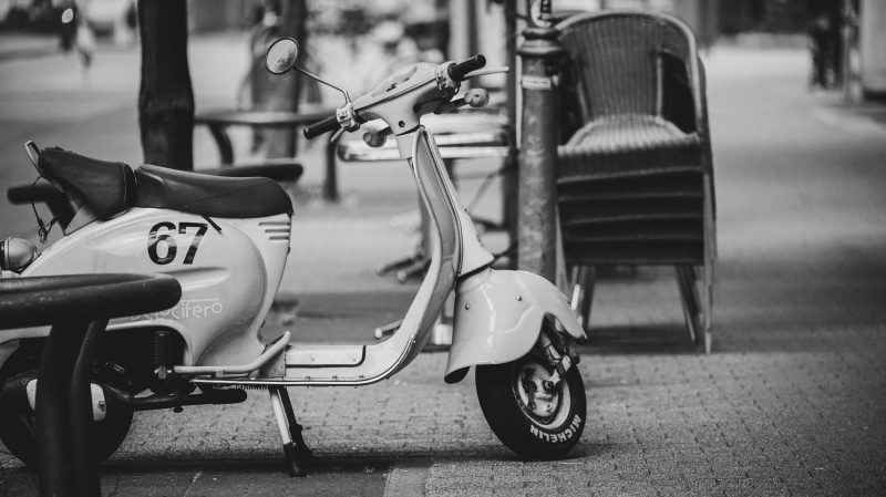 scooter, retro, 4K, day, germany, in a row, motor scooter, grayscale, wheel, chair, vehicle, photography, motorcycle, grey, outdoors, vespa, absence, furniture