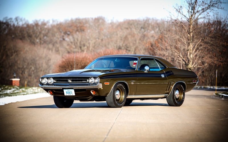 side view, land vehicle, Hemi, JS23, coupe, sunlight, no people, 1971, R/T, nostalgia, black, day, vintage car, stationary, motor vehicle, 2K, outdoors