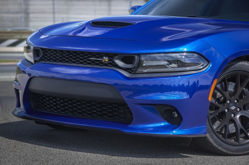 tire, blue, parking, outdoors, shiny, wheel, mopar, street, 2019, bumper, mode of transportation, motor vehicle, pack, car, land vehicle, charger, transportation