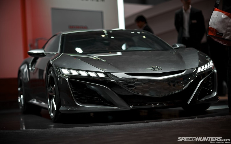 motor vehicle, focus on foreground, black, indoors, scale, 1080P, wealth, reflection, retro styled, Acura NSX, model, car, silver colored, land vehicle