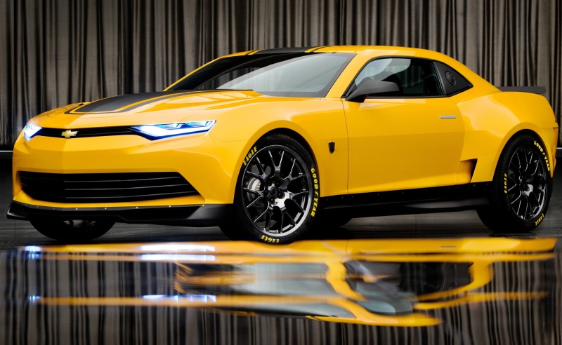 retro styled, 2K, luxury, sports car, bumblebee, speed, land vehicle, hd, yellow, mode of transportation, coupe, taxi, no people, indoors, road, reflection