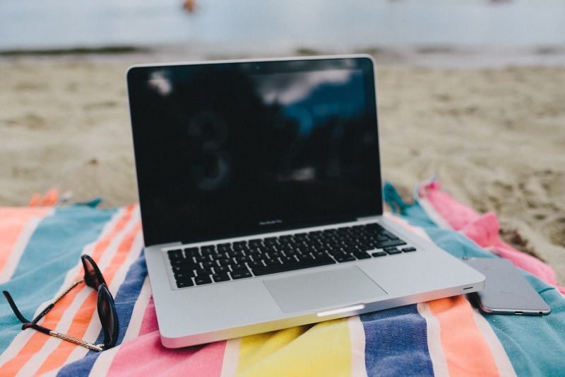 note pad, together, sand, holidays, wireless technology, macbook, absence, technology, 4K, nature, portable information device, internet, communication