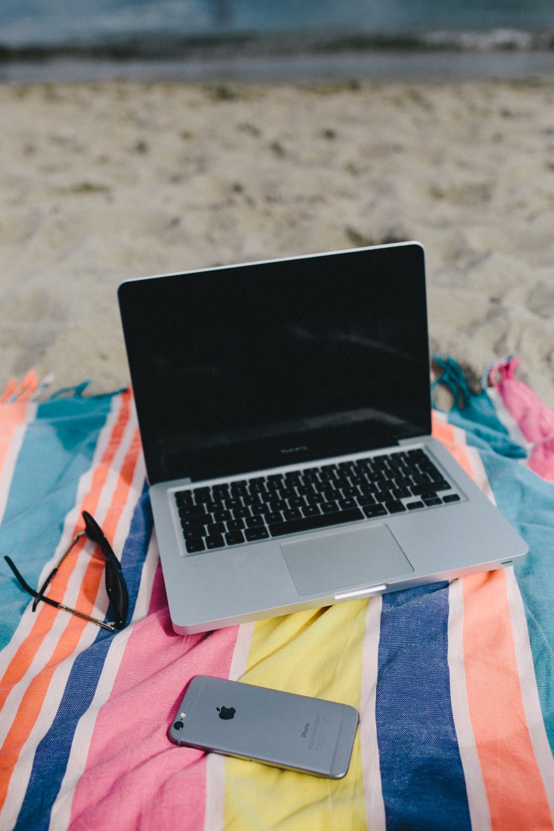 portability, personal accessory, indoors, holidays, vacations, travel, day, computer, outdoors, coastline, portable information device, communication, macbook