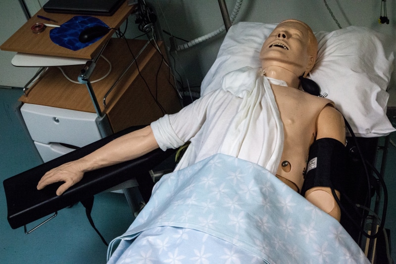 human body part, seat, plastic, waist up, chest, dummy, healthcare and medicine, rescue, practice, creepy, emergency, first, classroom, care, furniture