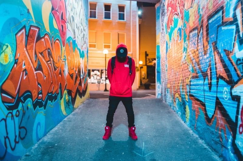 man, wall - building feature, standing, lifestyles, building exterior, leisure activity, alley, architecture, 5K, outdoors, snowboarding, city, casual clothing