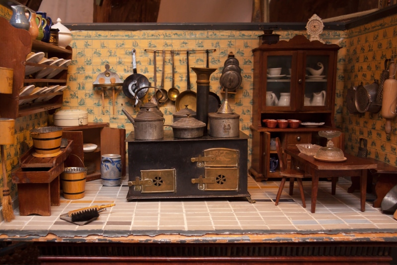 indoors, broom, black, tin stove, day, table, no people, dolls house, dolls kitchen, craft, kitchen, the past, metal, workshop, nostalgic, periodic week