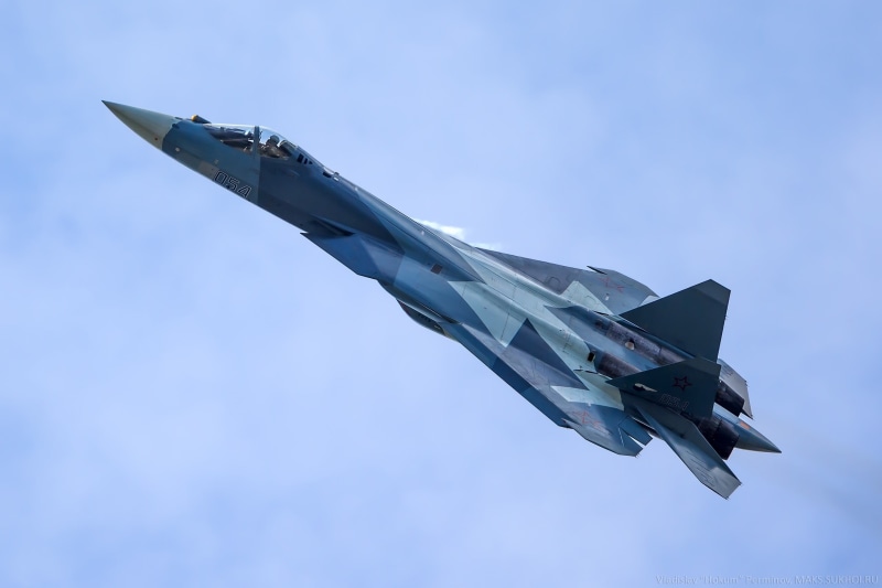 outdoors, black, military aircraft, 2K, gray, nature, military, motion, no people, fighter plane, aerospace industry, low angle view, Russian Army, mode of transportation