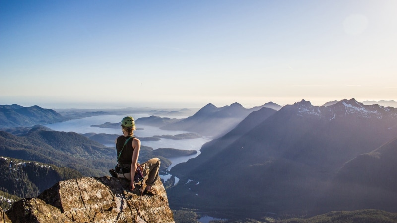 mountain peak, mountain range, clothing, freedom, mist, women, one person, scenics - nature, outdoors, sky, long hair, tranquility, adventure, standing
