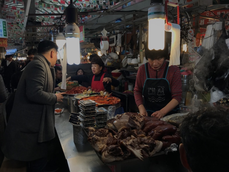 buying, men, consumerism, retail, for sale, market, food, grocery store, meal, women, dish, customer, people, shelf, real people, undershirt, human, bazaar