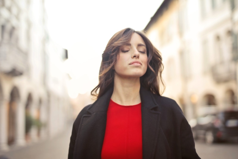 adult, beauty, city life, red, Old, Black Jacket, portrait, businesswoman, long hair, feel, 2K, brown hair, shirt, building exterior, one person, city