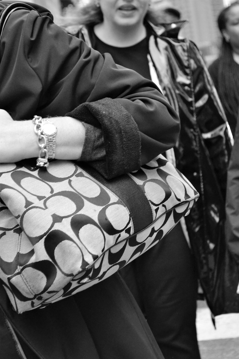 casual clothing, silver, human body part, jewelry, photography, watch, relaxation, lifestyle, shoulder, woman shopping, bag, designer bag, professional