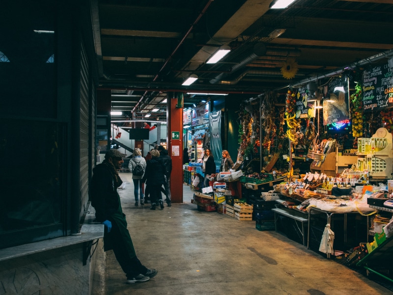 consumerism, road, people, market, standing, adult, buying, shopping, sales, real people, group of people, business, stock, store, choice, commerce, shops