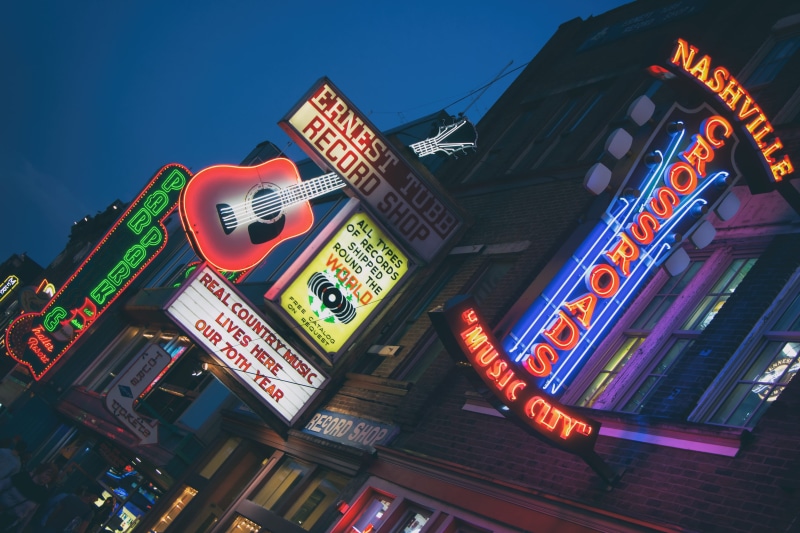 nashville, close, broadway, city view, music, street photo, blue hour, text, non-western script, street shot, concerts, communication, script, music city