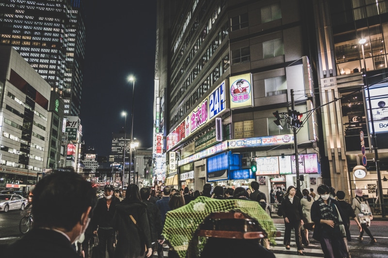 crossing, skyscraper, dark, crowd, building, city, 4K, city life, lifestyles, built structure, adult, outdoors, people, large group of people, cityscape