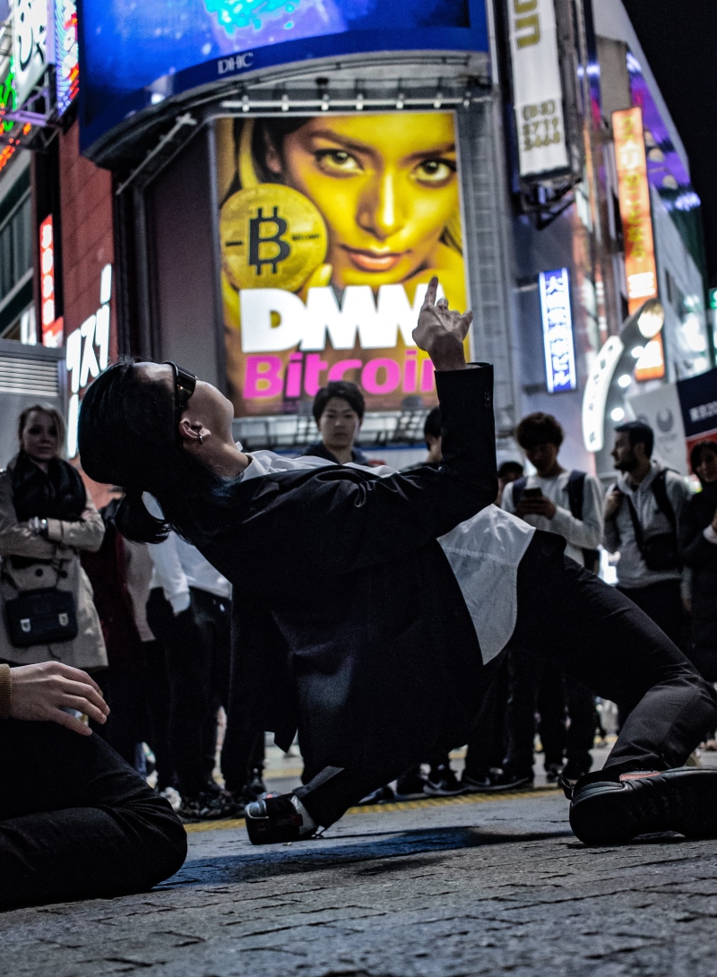 street, performance, walking, bitcoin, audience, architecture, people, city life, outdoors, men, middle, futuristic, dance, woman, watching, man, crowd