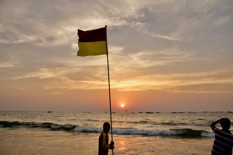 men, goa, 5K, land, orange color, real people, one person, nature, horizon over water, sky, leisure activity, beauty in nature, sea, lifestyles, outdoors