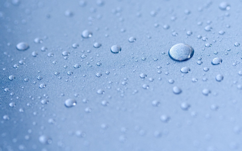 water drops, raindrop, macro, abstract backgrounds, close-up, blue, no people, rainy season, textured, pattern, outdoors, extreme close-up, rain, wet, backgrounds