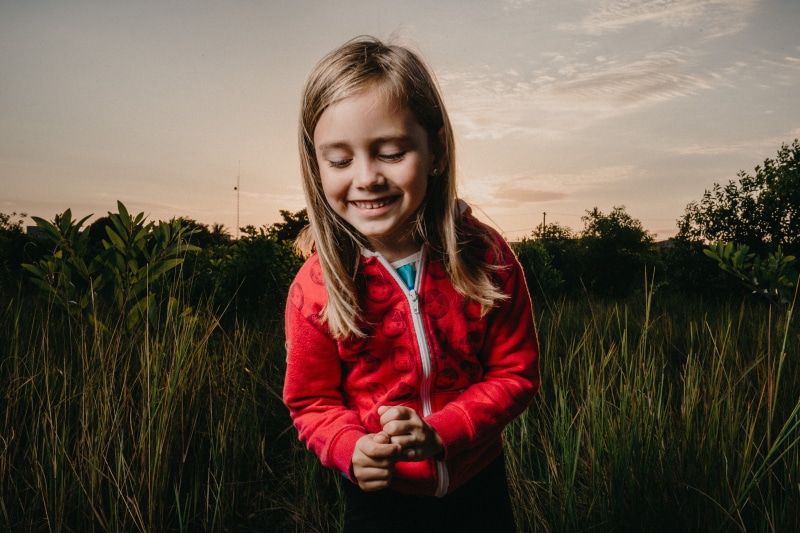 beautiful, leisure activity, borba, nature, daughter, females, innocence, 4K, plant, model, outdoors, hairstyle, hood, apparel, sky, family, women, one person