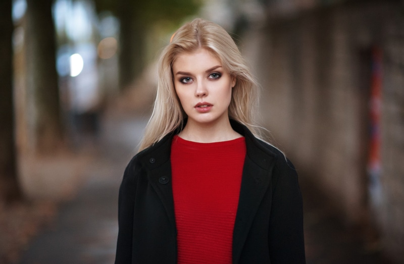 depth of field, contemplation, hair, women, young women, young adult, model, one person, beautiful woman, blond hair, beauty, hairstyle, black coat, 1080P