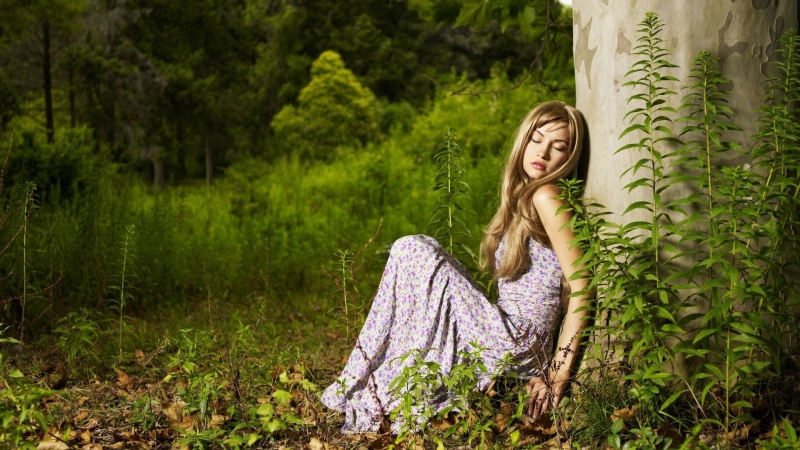 plants, trees, leaves, bare shoulders, blonde, women outdoors, open mouth, dress, juicy lips, long hair, nature, closed eyes, 1080P, sitting, model, women