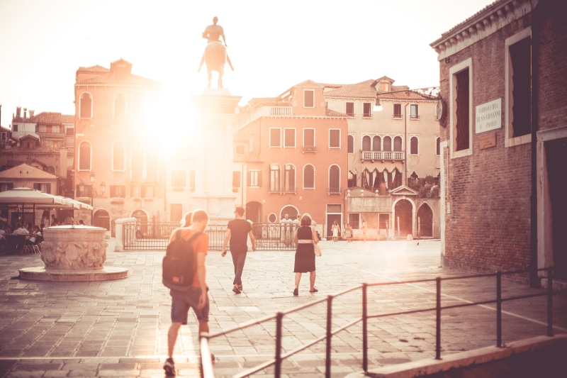 antique, old, outdoors, adult, sky, people, sunlight, tourist, building exterior, sunny, Sunset, lens flare, travel Destinations, Venice, real people, piazzale