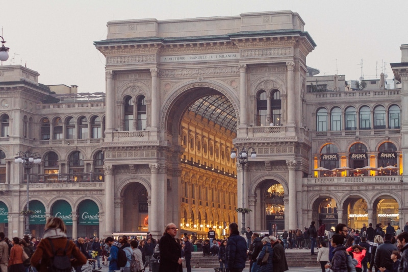 architectural column, large group of people, travel, people, daytime, building, crowd, travel destinations, activity, men, group of people, gallery, history