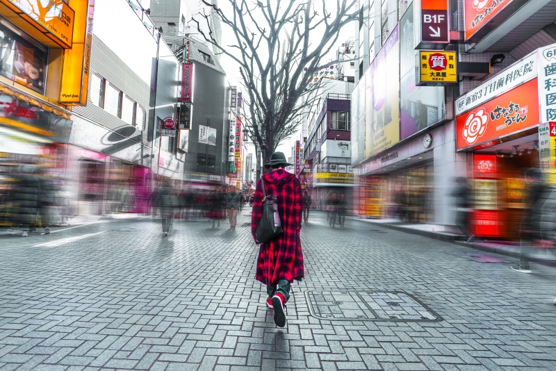speed, blurred motion, busy, city, japan, full length, built structure, street, 8K, selective, walking, building, daytime, urban, black, fashion, path