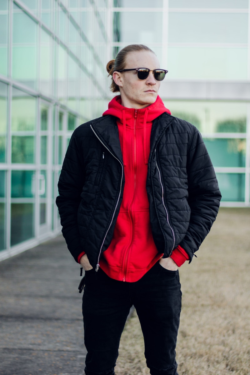 sleeve, lifestyles, architecture, one person, front view, scarf, accessories, 4K, coat, side, glasses, sweatshirt, young men, three quarter length, view