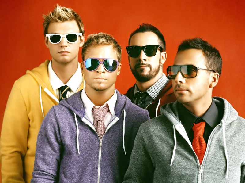 arts culture and entertainment, gray, yellow, togetherness, s, Music, zip, adolescence, smiling, serious, purple, young men, glasses, adult, friendship