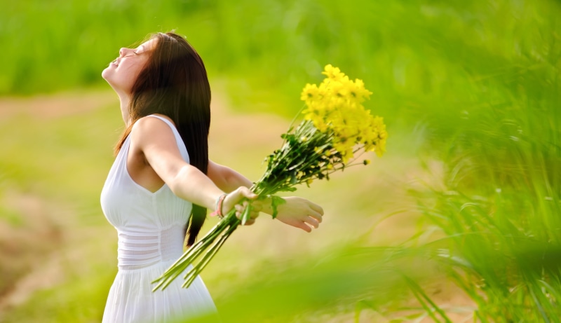 positive, lifestyles, freedom, flower arrangement, mood, healthy Lifestyle, fashion, smiling, leisure Activity, adult, plant, young Adult, flower head