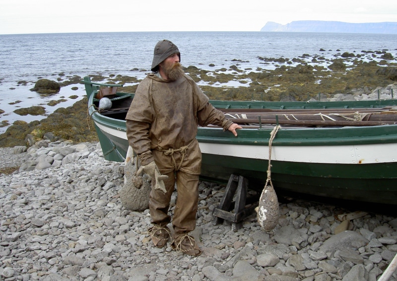 boat, local, mature adult, mode of transportation, boot, one person, nautical vessel, cold, fishing, men, water, rough weather, mature men, beach, transportation