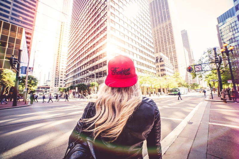 sunlights, urban Scene, city Life, traffic, lens flare, cityscape, Alone, francisco, buildings, uSA, Walking, skyscrapers, transportation, lifestyles, San Francisco