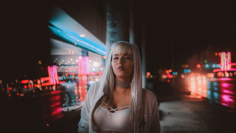 4K, nighttime, nightlife, adult, headshot, wearing, front view, cardigan, hair, standing, hairstyle, blonde, motion, beautiful woman, night, portrait