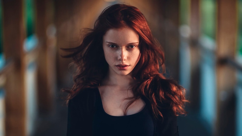 lips, looking at camera, looking at viewer, hair, scoop, black, face, natural light, top, freckles, 1080P, women, headshot, young adult, beautiful woman