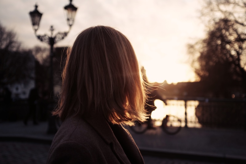 one Person, outdoors, lapel, nature, rear view, one woman only, hairstyle, city, 4K, paris - France, city Life, jacket, women, sun, lady, selective, street