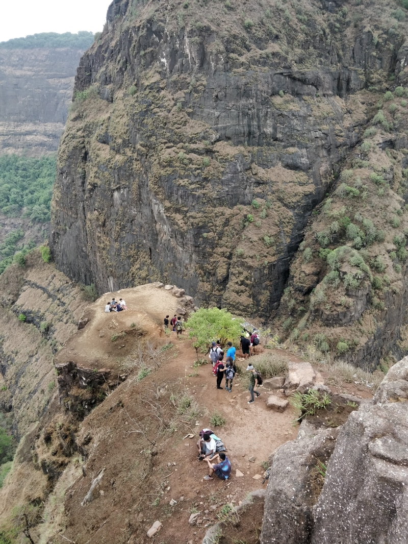 nature, hikers, rock, real people, travel, formation, 4K, one plus, monsoon, mountain range, kalavantin durg, machiprabal, day, tourists, trees, forest