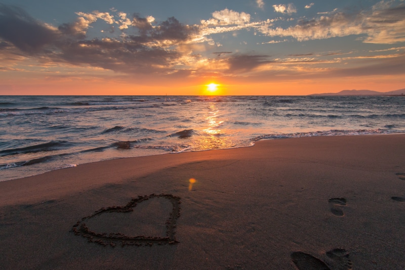 holiday, surf, sunrise, warm, peace, sky, sunset, horizon over water, day, coast, concept, love, cloud - sky, sun, positive emotion, golden, 5K, orange color