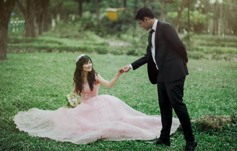 positive emotion, flower, lifestyle, smile, dress, pretty, well-dressed, romantic, females, formalwear, males, piece, love, wear, photoshoot, clothing
