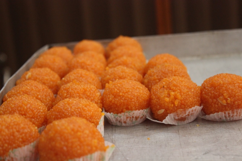 in a row, indulgence, snack, punjab, 5K, sweets, foods, round, sweet food, temptation, ready-to-eat, patiala, indian food, asian food, close-up, indoors