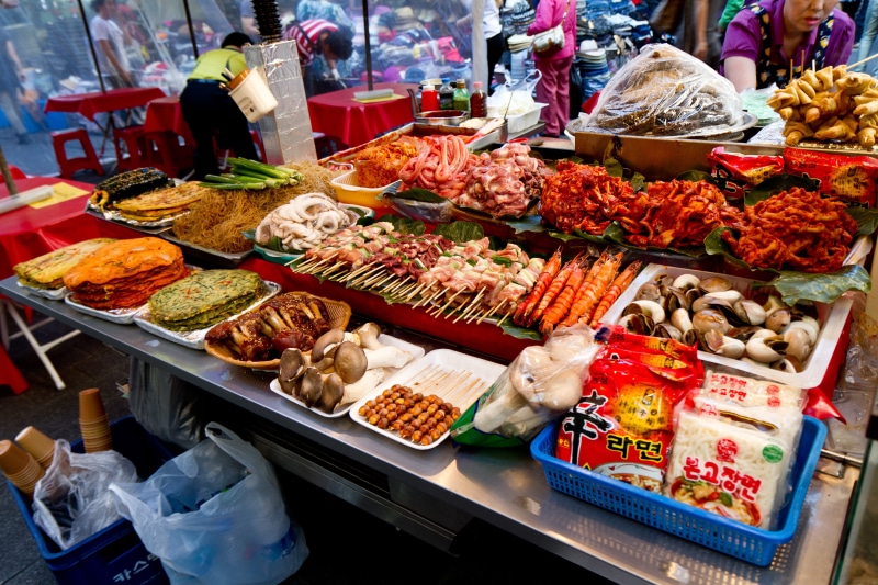 incidental people, market, business, small business, sale, for sale, assorted, vegetable, food and drink, variation, retail display, lot, occupation, stainless