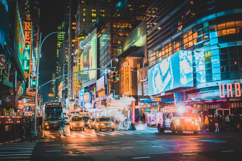 travel, skyscraper, 5K, motor vehicle, cab, building exterior, transport, advertisment, street, mode of transportation, neon, outdoors, car, city street
