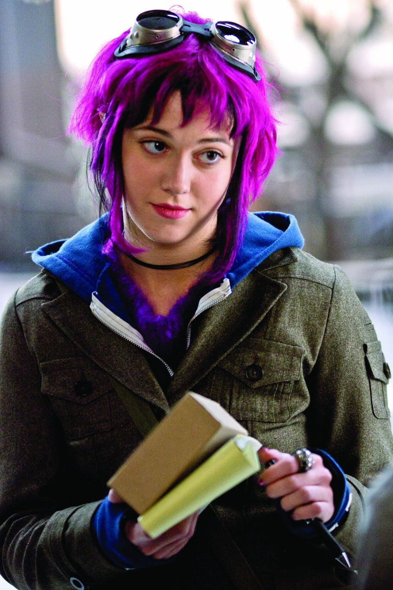 waist up, collared, movies, adult, winter, hair, s, gray, city life, clothing, scarf, dyed hair, hairstyle, teenager, beauty, looking at camera, Mary Elizabeth Winstead
