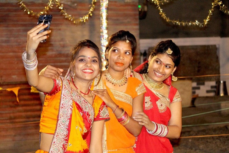 dipawali, leisure, together, romance, relationship, person, diwali, hair, white, young, girl, girls pic, family, lifestyle, brunette, skin, african, portable information device