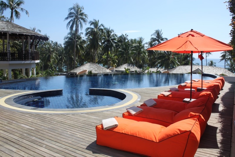 swimming Pool, chair, lounge chair, pile, thailand, lounge, relaxation, patio, nature, tree, outdoors, plant, tourist Resort, vacation, hotel, orange, luxury