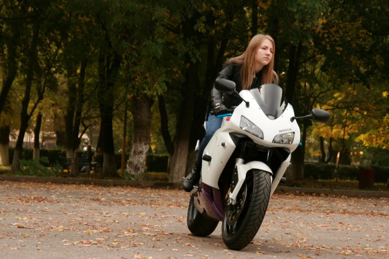 young women, hairstyle, change, sitting, females, mode of Transport, motor Scooter, one Person, autumn, women, driving, front view, tree, 4K, only women